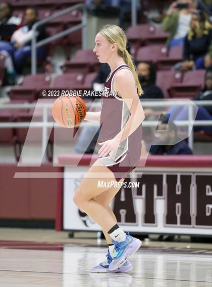 Thumbnail 2 in Palestine vs. Chapel Hill (UIL 4A Bi-District Playoff) photogallery.