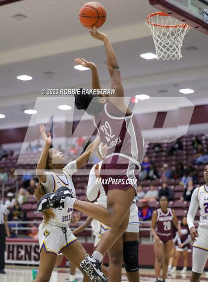 Thumbnail 3 in Palestine vs. Chapel Hill (UIL 4A Bi-District Playoff) photogallery.