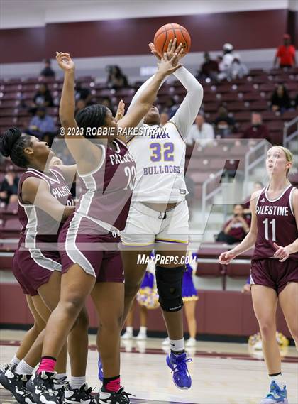 Thumbnail 3 in Palestine vs. Chapel Hill (UIL 4A Bi-District Playoff) photogallery.