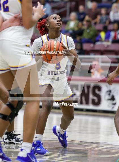 Thumbnail 2 in Palestine vs. Chapel Hill (UIL 4A Bi-District Playoff) photogallery.