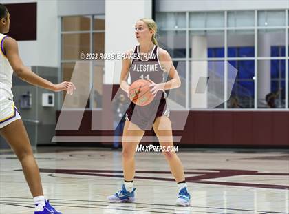 Thumbnail 3 in Palestine vs. Chapel Hill (UIL 4A Bi-District Playoff) photogallery.