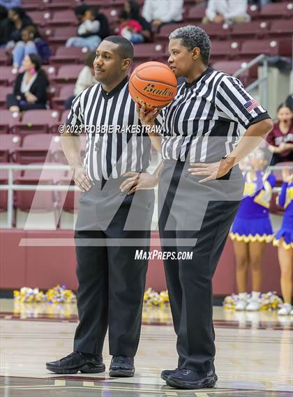Thumbnail 2 in Palestine vs. Chapel Hill (UIL 4A Bi-District Playoff) photogallery.