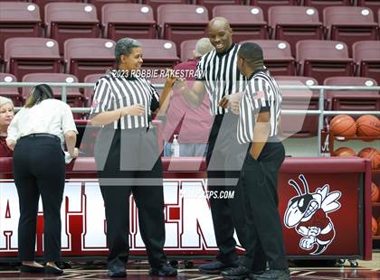 Thumbnail 1 in Palestine vs. Chapel Hill (UIL 4A Bi-District Playoff) photogallery.