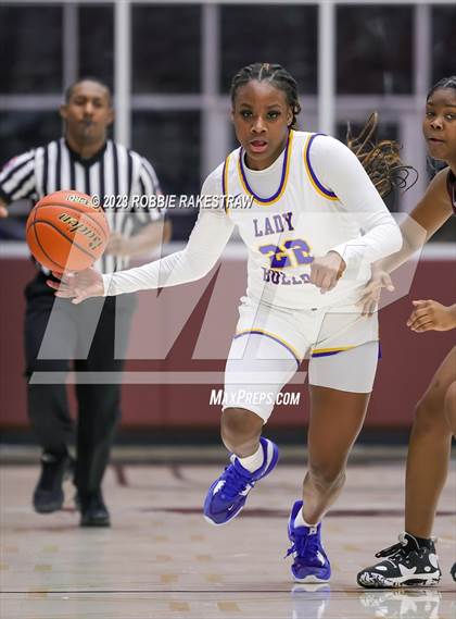 Thumbnail 2 in Palestine vs. Chapel Hill (UIL 4A Bi-District Playoff) photogallery.