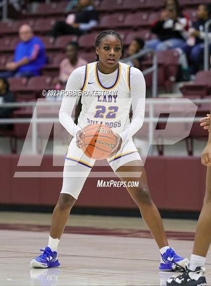 Thumbnail 2 in Palestine vs. Chapel Hill (UIL 4A Bi-District Playoff) photogallery.