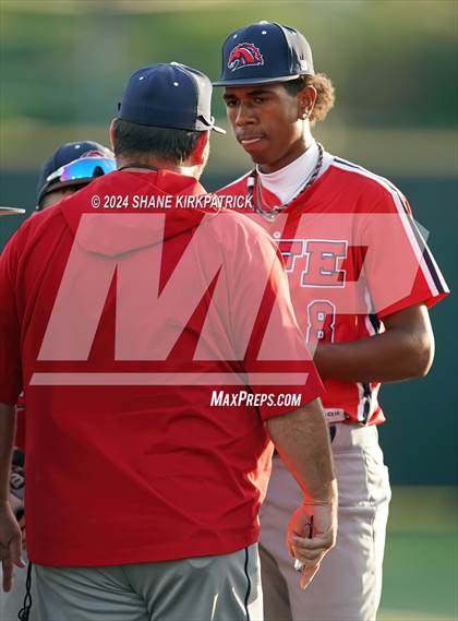 Thumbnail 2 in Life Waxahachie vs Aubrey (UIL Area Round) photogallery.