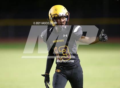 Thumbnail 2 in Brophy College Prep vs. Mountain Pointe photogallery.