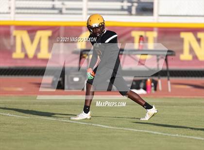 Thumbnail 1 in Brophy College Prep vs. Mountain Pointe photogallery.