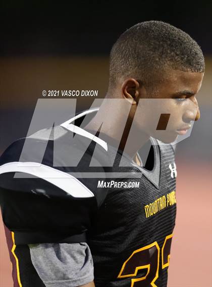 Thumbnail 1 in Brophy College Prep vs. Mountain Pointe photogallery.