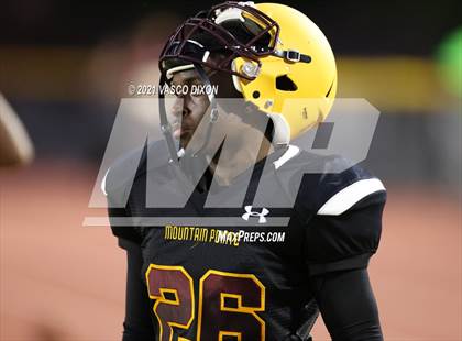 Thumbnail 2 in Brophy College Prep vs. Mountain Pointe photogallery.