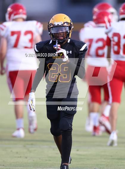 Thumbnail 2 in Brophy College Prep vs. Mountain Pointe photogallery.