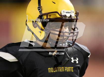 Thumbnail 1 in Brophy College Prep vs. Mountain Pointe photogallery.