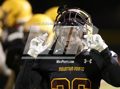 Thumbnail 3 in Brophy College Prep vs. Mountain Pointe photogallery.