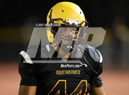 Thumbnail 1 in Brophy College Prep vs. Mountain Pointe photogallery.