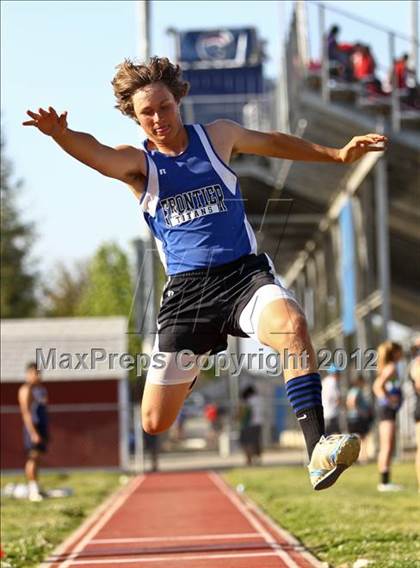 Thumbnail 2 in Titan Top 9 Invitational (Boys Triple Jump) photogallery.