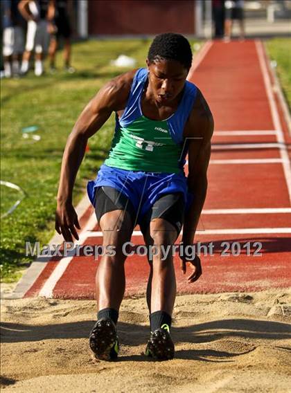 Thumbnail 2 in Titan Top 9 Invitational (Boys Triple Jump) photogallery.