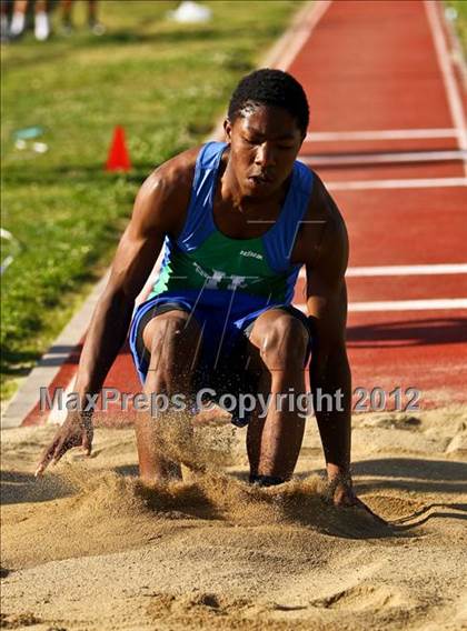 Thumbnail 3 in Titan Top 9 Invitational (Boys Triple Jump) photogallery.