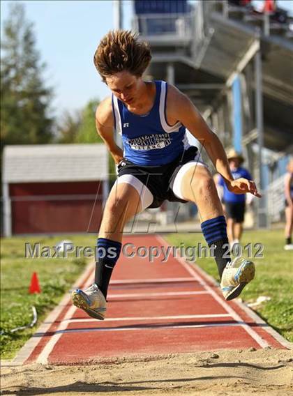 Thumbnail 2 in Titan Top 9 Invitational (Boys Triple Jump) photogallery.