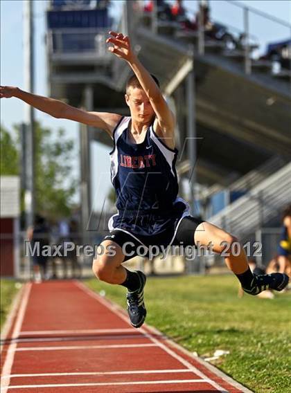 Thumbnail 2 in Titan Top 9 Invitational (Boys Triple Jump) photogallery.