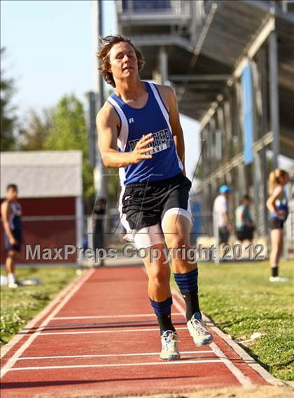 Thumbnail 3 in Titan Top 9 Invitational (Boys Triple Jump) photogallery.