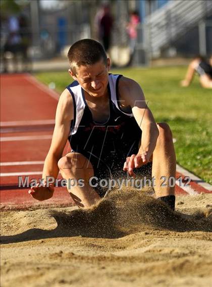 Thumbnail 2 in Titan Top 9 Invitational (Boys Triple Jump) photogallery.