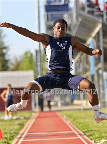 Thumbnail 2 in Titan Top 9 Invitational (Boys Triple Jump) photogallery.