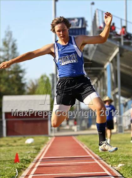 Thumbnail 3 in Titan Top 9 Invitational (Boys Triple Jump) photogallery.