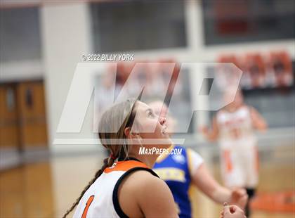 Thumbnail 2 in Grand Saline vs Pioneer Technology & Arts Academy photogallery.