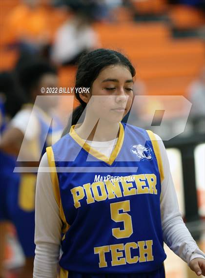 Thumbnail 3 in Grand Saline vs Pioneer Technology & Arts Academy photogallery.