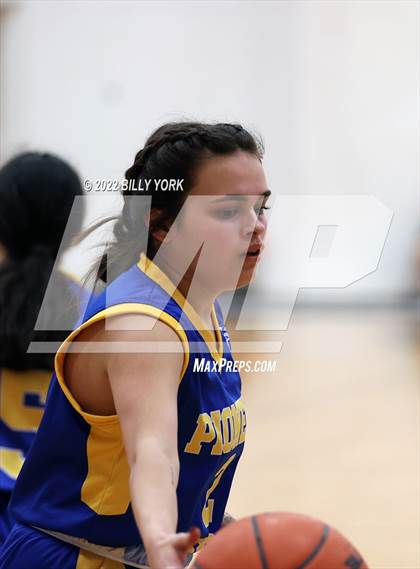Thumbnail 3 in Grand Saline vs Pioneer Technology & Arts Academy photogallery.