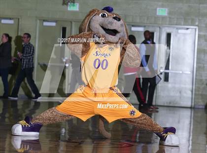 Thumbnail 3 in Cleveland vs. King/Drew (CIF LACS D2 Final) photogallery.