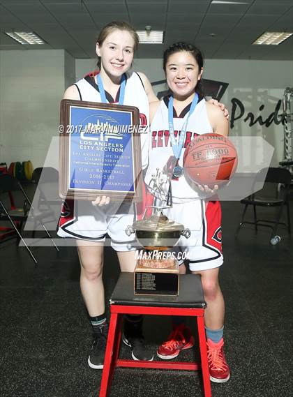 Thumbnail 1 in Cleveland vs. King/Drew (CIF LACS D2 Final) photogallery.