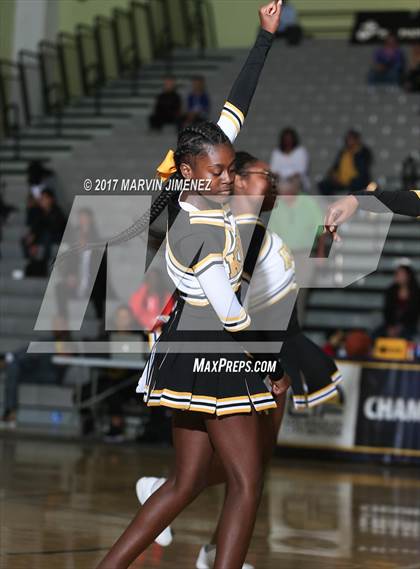 Thumbnail 1 in Cleveland vs. King/Drew (CIF LACS D2 Final) photogallery.