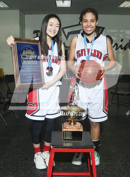 Thumbnail 3 in Cleveland vs. King/Drew (CIF LACS D2 Final) photogallery.