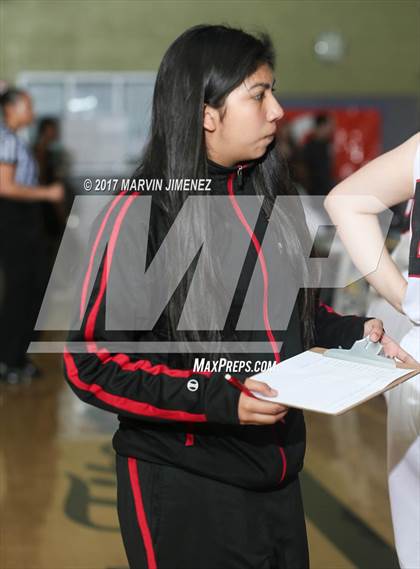Thumbnail 1 in Cleveland vs. King/Drew (CIF LACS D2 Final) photogallery.