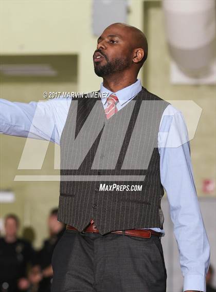 Thumbnail 1 in Cleveland vs. King/Drew (CIF LACS D2 Final) photogallery.