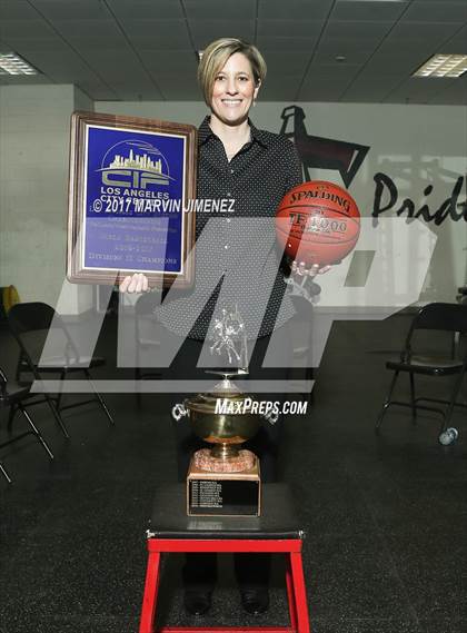Thumbnail 1 in Cleveland vs. King/Drew (CIF LACS D2 Final) photogallery.