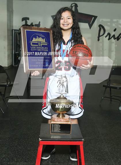 Thumbnail 1 in Cleveland vs. King/Drew (CIF LACS D2 Final) photogallery.