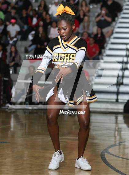 Thumbnail 1 in Cleveland vs. King/Drew (CIF LACS D2 Final) photogallery.