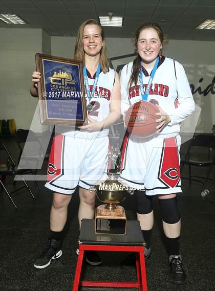 Thumbnail 3 in Cleveland vs. King/Drew (CIF LACS D2 Final) photogallery.