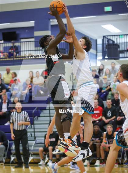 Thumbnail 3 in Hillcrest vs. Farmington (Charger Tourney of Champions) photogallery.