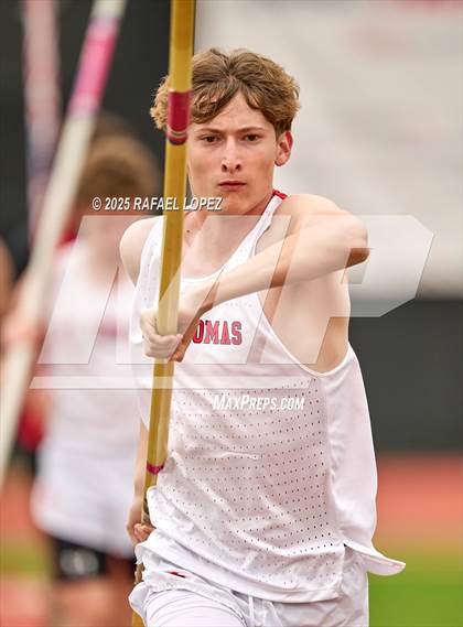 Thumbnail 2 in Eagle No Tax Relays (Pole Vault) photogallery.
