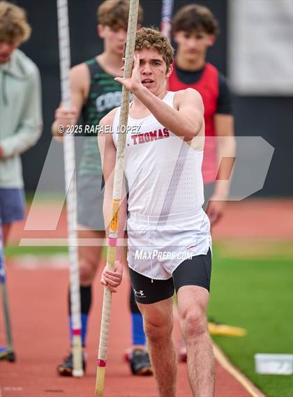 Thumbnail 3 in Eagle No Tax Relays (Pole Vault) photogallery.
