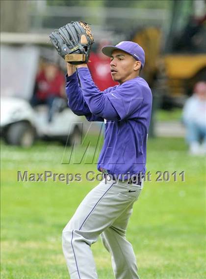 Thumbnail 3 in McClatchy vs. Sacramento (Land Park Easter Tournament) photogallery.