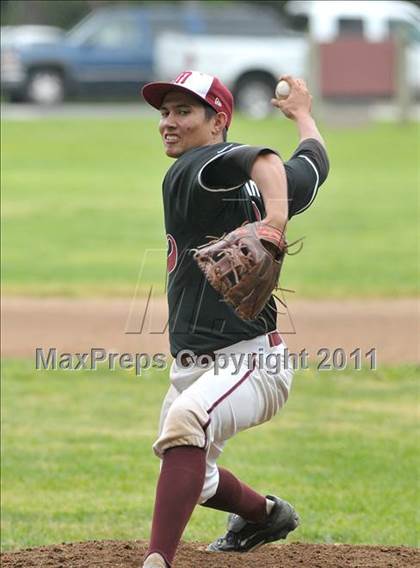 Thumbnail 1 in McClatchy vs. Sacramento (Land Park Easter Tournament) photogallery.