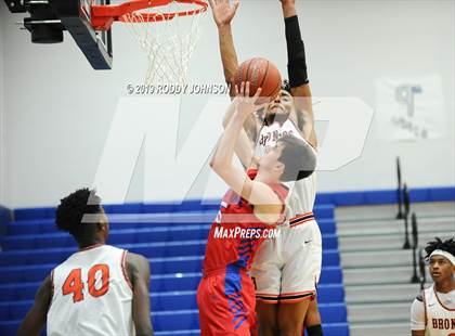 Thumbnail 2 in Grapevine vs. Fort Bend Bush (McDonald's Texas Invitational) photogallery.