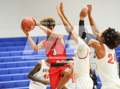 Thumbnail 2 in Grapevine vs. Fort Bend Bush (McDonald's Texas Invitational) photogallery.
