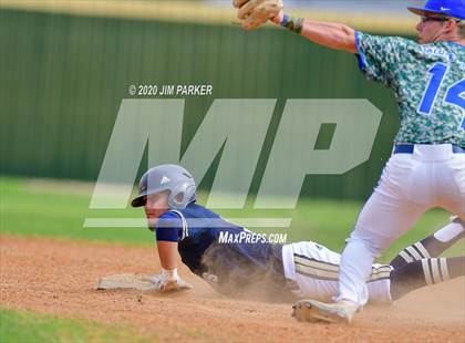 Thumbnail 3 in McCallum vs. Akins (AISD Tournament) photogallery.