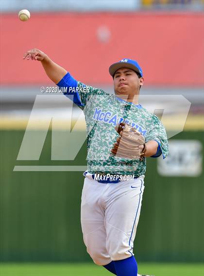 Thumbnail 2 in McCallum vs. Akins (AISD Tournament) photogallery.
