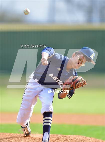 Thumbnail 3 in McCallum vs. Akins (AISD Tournament) photogallery.